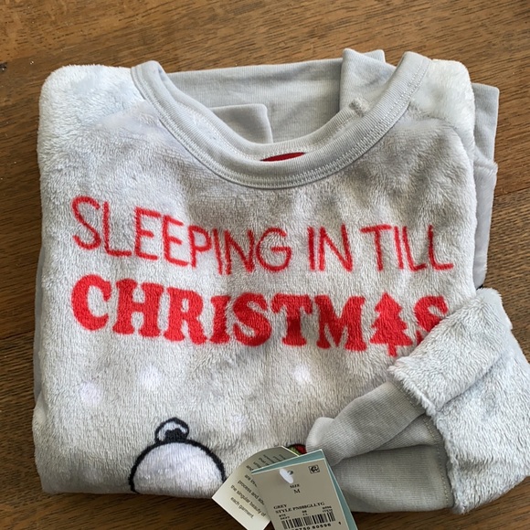 Snoopy Christmas soft PJ top - Picture 7 of 8